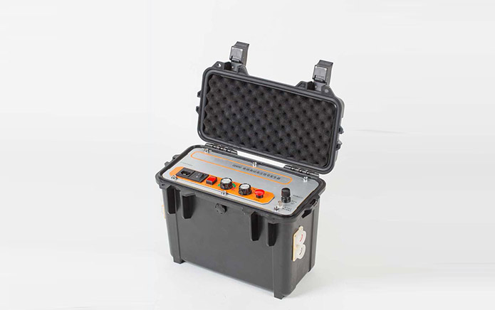 CD-65 超高壓電纜護層故障定點信號發(fā)生器